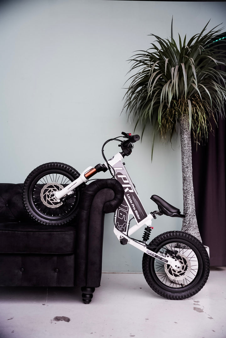Little Pro Rider 16” White